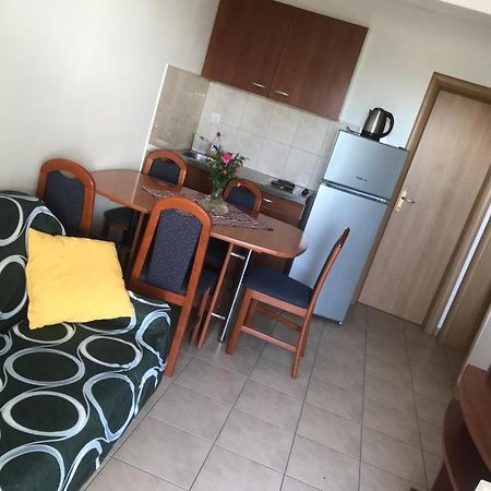 Apartments Iva Рогозница Экстерьер фото