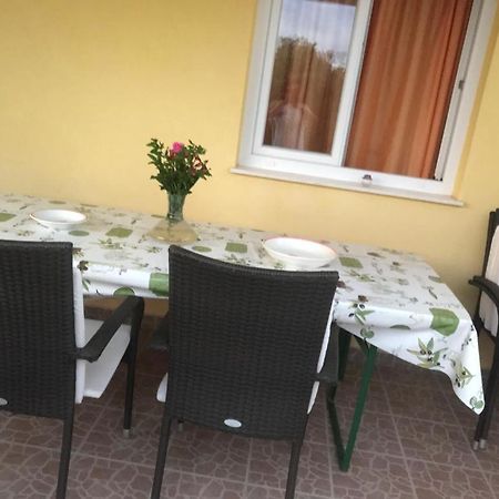 Apartments Iva Рогозница Экстерьер фото